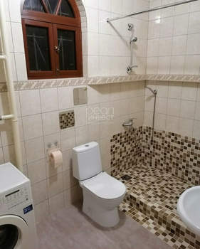Дом 230м², 3-этажный, участок 6 сот.