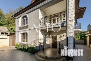 Дом 424м², 2-этажный, участок 9 сот.