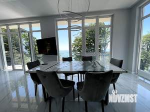 Дом 260м², 3-этажный, участок 9 сот.