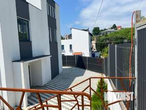 Дом 288м², 3-этажный, участок 5 сот.