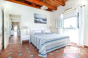 Дом 392м², 3-этажный, участок 40 сот.