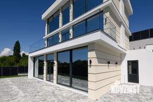 Дом 229м², 3-этажный, участок 5 сот.