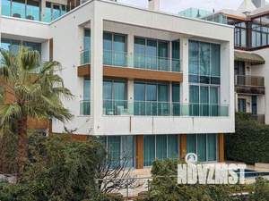 Дом 710м², 5-этажный, участок 8 сот.