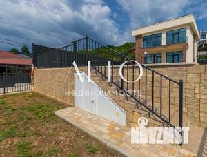 Дом 196м², 2-этажный, участок 5 сот.