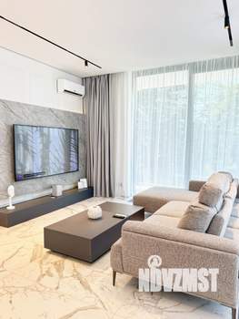 Дом 300м², 2-этажный, участок 6 сот.