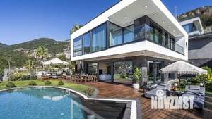 Коттедж 320м², 2-этажный, участок 6 сот.