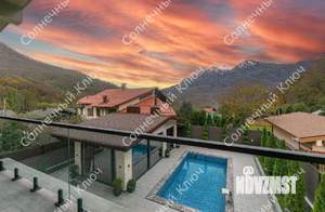 Дом 286м², 2-этажный, участок 15 сот.