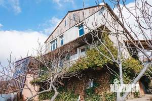 Дом 290м², 4-этажный, участок 6 сот.