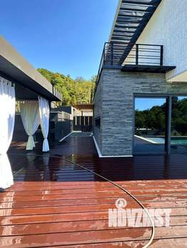 Дом 255м², 2-этажный, участок 5 сот.