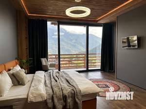 Дом 458м², 3-этажный, участок 8 сот.