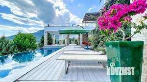 Дом 623м², 3-этажный, участок 43 сот.