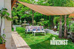 Дом 253м², 2-этажный, участок 10 сот.