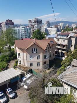 Дом 812м², 4-этажный, участок 8 сот.