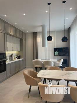 Дом 223м², 3-этажный, участок 4 сот.