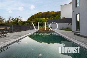 Дом 212м², 3-этажный, участок 6 сот.