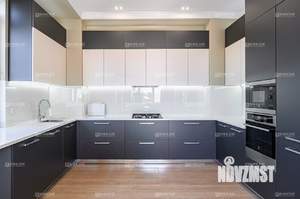 Дом 260м², 3-этажный, участок 9 сот.