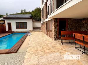 Коттедж 290м², 2-этажный, участок 8 сот.