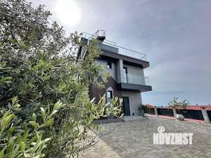 Дом 170м², 3-этажный, участок 3 сот.