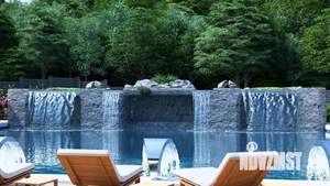 Дом 60м², 2-этажный, участок 5 сот.