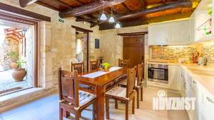 Дом 190м², 2-этажный, участок 10 сот.