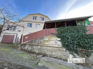 Дом 180м², 3-этажный, участок 4 сот.