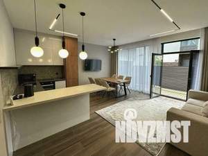 Дом 220м², 2-этажный, участок 8 сот.