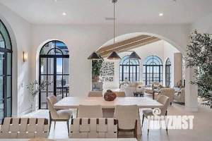 Коттедж 613м², 2-этажный, участок 17 сот.