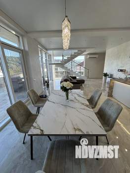 Коттедж 280м², 4-этажный, участок 4 сот.