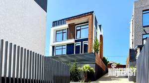 Коттедж 160м², 2-этажный, участок 3 сот.