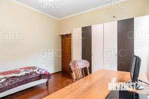 Дом 200м², 2-этажный, участок 3 сот.