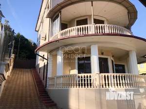 Дом 276м², 3-этажный, участок 5 сот.