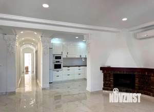 Дом 350м², 2-этажный, участок 12 сот.