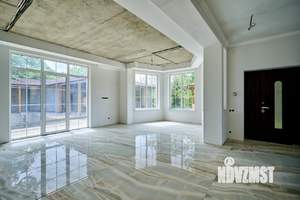 Дом 334м², 3-этажный, участок 11 сот.