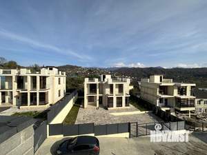 Дом 240м², 2-этажный, участок 4 сот.