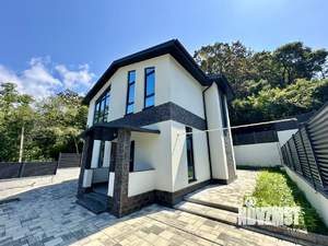 Дом 180м², 2-этажный, участок 4 сот.