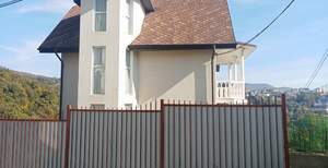 Дом 240м², 3-этажный, участок 9 сот.