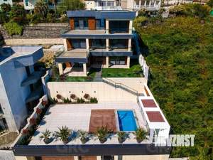 Дом 564м², 3-этажный, участок 7 сот.