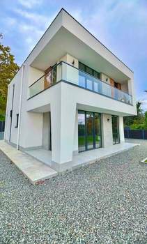 Дом 166м², 2-этажный, участок 0 сот.