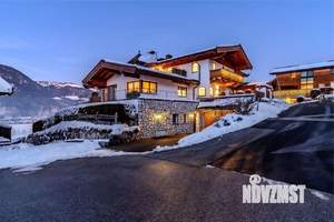 Дом 420м², 3-этажный, участок 11 сот.