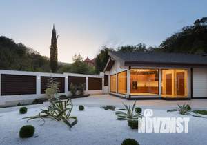 Коттедж 300м², 2-этажный, участок 6 сот.