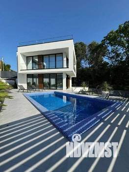 Дом 320м², 2-этажный, участок 12 сот.