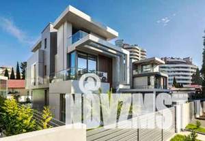 Дом 300м², 3-этажный, участок 6 сот.