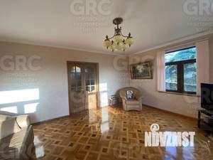 Дом 320м², 3-этажный, участок 5 сот.