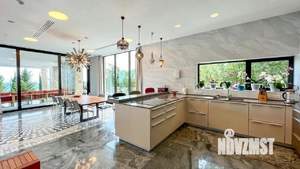 Дом 623м², 3-этажный, участок 43 сот.