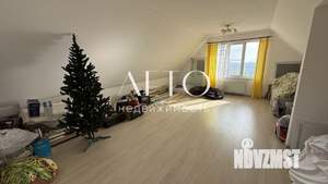 Дом 300м², 3-этажный, участок 10 сот.