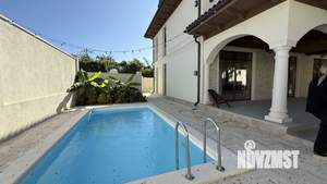 Коттедж 250м², 2-этажный, участок 6 сот.