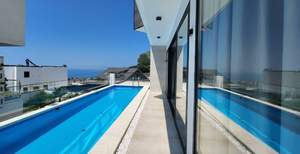 Дом 205м², 2-этажный, участок 6 сот.