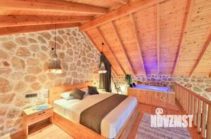 Дом 255м², 2-этажный, участок 7 сот.