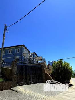 Дом 636м², 3-этажный, участок 16 сот.