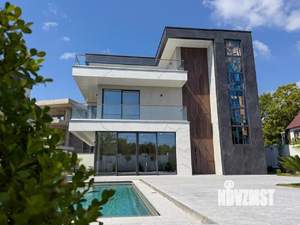 Дом 350м², 3-этажный, участок 7 сот.